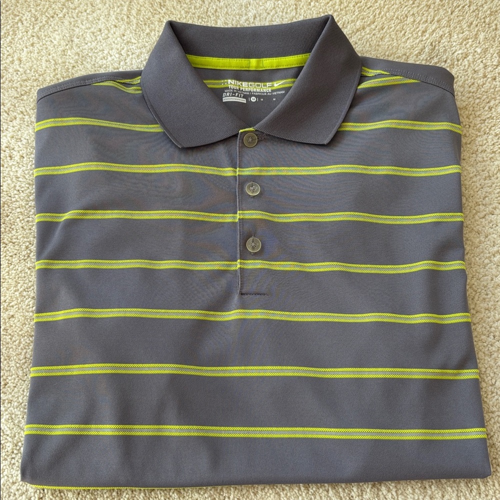 NWOT Men’s Nike Golf Tour Performance Dri-Fit Polo Shirt in Size Medium